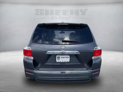 2011 Toyota Highlander SE