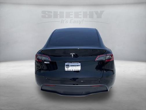 2025 Tesla Model Y Long Range Dual Motor All-Wheel Drive
