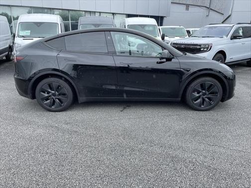 2025 Tesla Model Y Long Range Dual Motor All-Wheel Drive