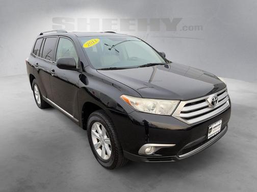 2011 Toyota Highlander SE