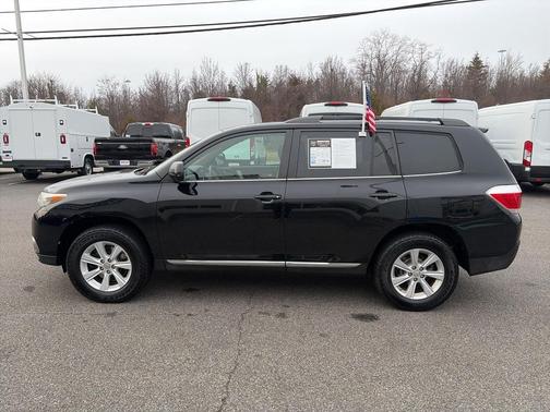 2011 Toyota Highlander SE