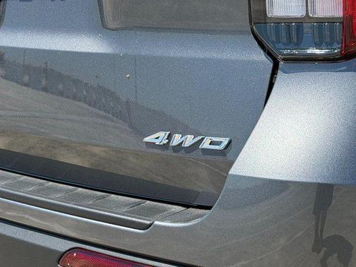 Carbonized Gray Metallic 2026 Ford Explorer Active