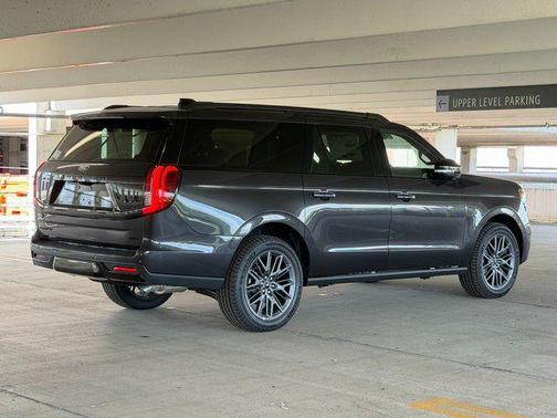 Dark Matter Gray Metallic 2027 Ford Expedition Max Platinum