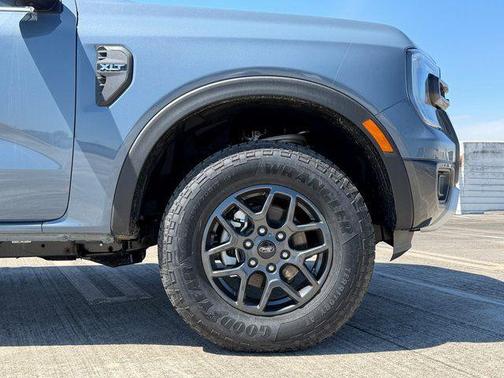 Azure Gray Metallic Tri-Coat 2025 Ford Ranger XLT
