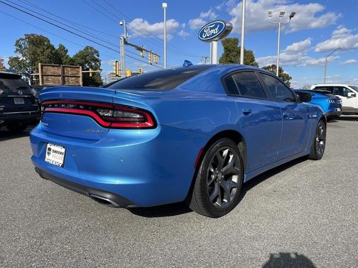 2016 Dodge Charger SXT