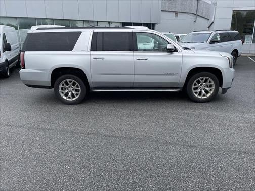 2017 GMC Yukon XL SLT