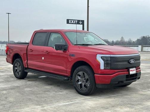 2025 Ford F-150 Lightning Flash