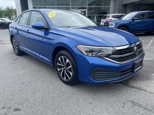 Rising Blue Metallic 2022 Volkswagen Jetta 1.5T S