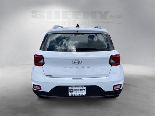 2022 Hyundai VENUE SEL