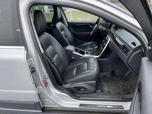 2014 Volvo XC70 3.2 Platinum