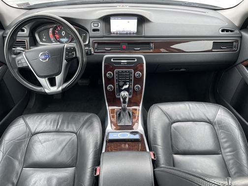 2014 Volvo XC70 3.2 Platinum