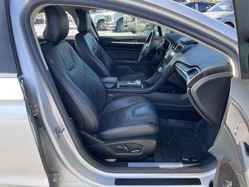 2017 Ford Fusion Hybrid Titanium