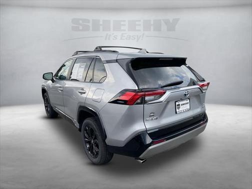 2022 Toyota RAV4 Hybrid SE