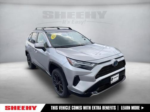 2022 Toyota RAV4 Hybrid SE
