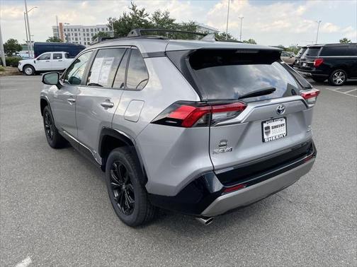 2022 Toyota RAV4 Hybrid SE