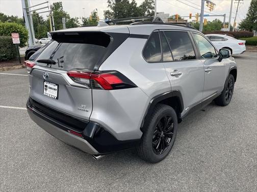2022 Toyota RAV4 Hybrid SE