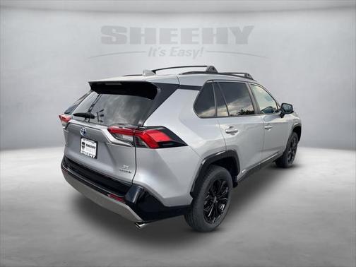 2022 Toyota RAV4 Hybrid SE