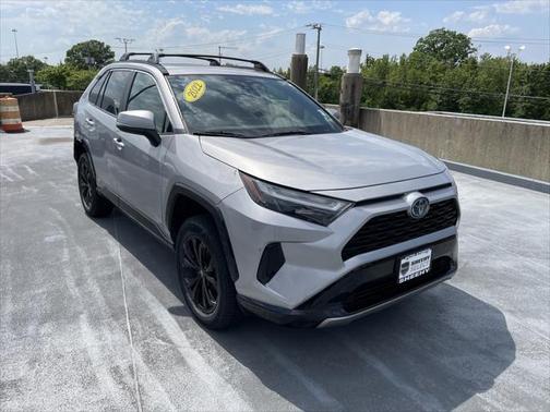 2022 Toyota RAV4 Hybrid SE