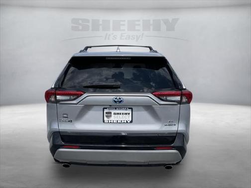 2022 Toyota RAV4 Hybrid SE