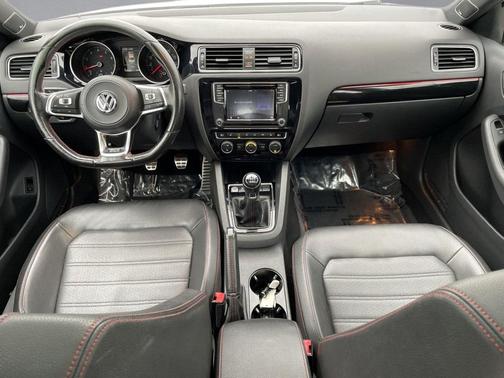 2017 Volkswagen Jetta GLI