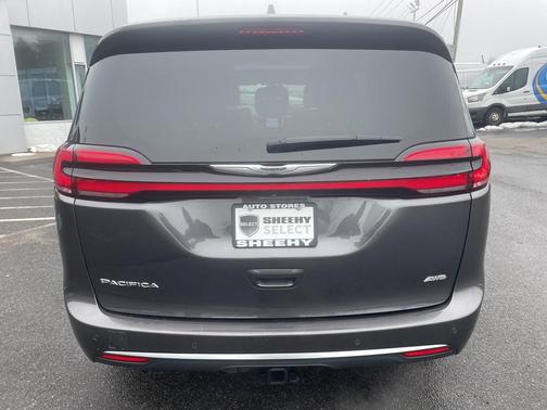 2022 Chrysler Pacifica L