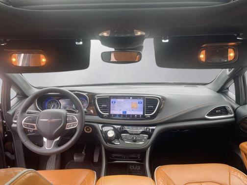 2022 Chrysler Pacifica L