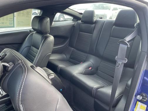 2013 Ford Mustang V6 Premium