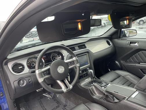 2013 Ford Mustang V6 Premium
