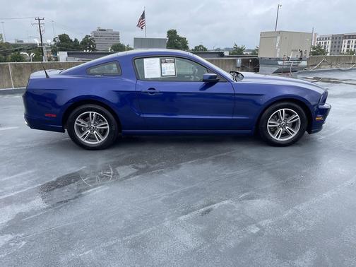 2013 Ford Mustang V6 Premium