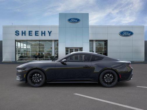 2025 Ford Mustang EcoBoost
