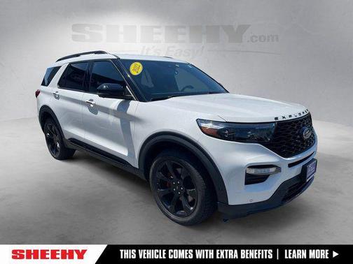 Star White Metallic Tri-Coat 2022 Ford Explorer ST