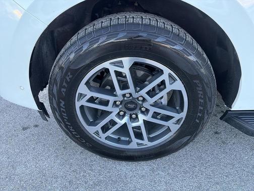 2025 Ford Expedition Max Active 4x4