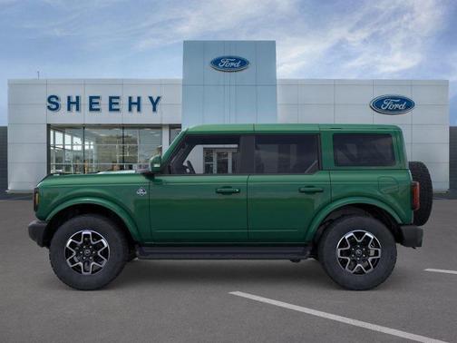 2025 Ford Bronco Outer Banks