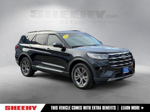 Agate Black Metallic 2025 Ford Explorer Active
