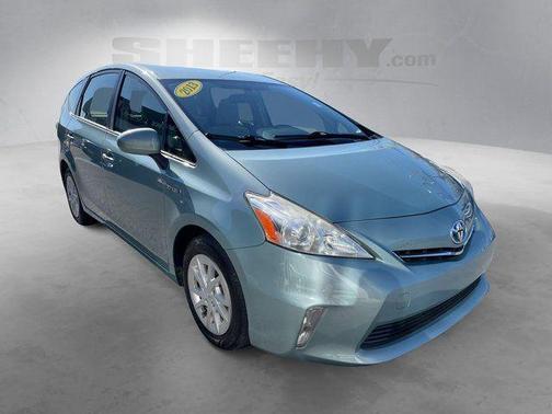 2013 Toyota Prius v Five