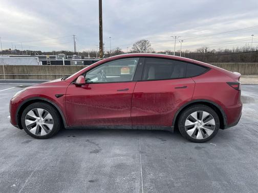 2024 Tesla Model Y Long Range Dual Motor All-Wheel Drive