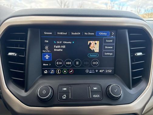 2023 GMC Acadia Denali