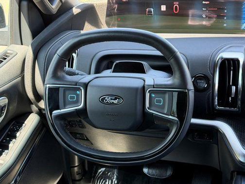 Black Metallic 2025 Ford Expedition Platinum