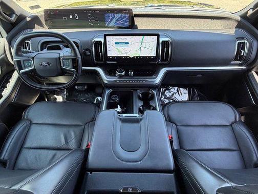 Black Metallic 2025 Ford Expedition Platinum