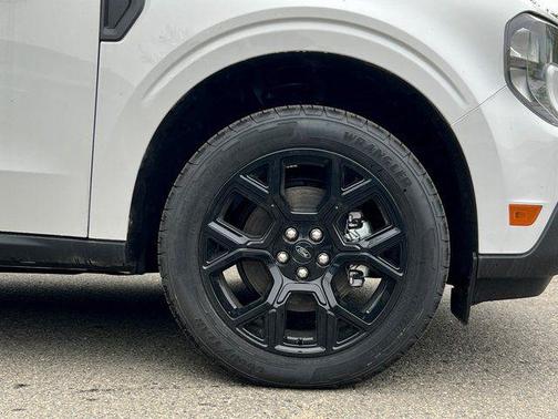 Oxford White 2025 Ford Maverick XLT