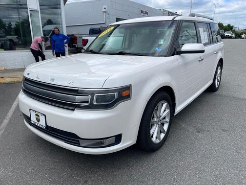 White Platinum Clearcoat Metallic 2015 Ford Flex Limited