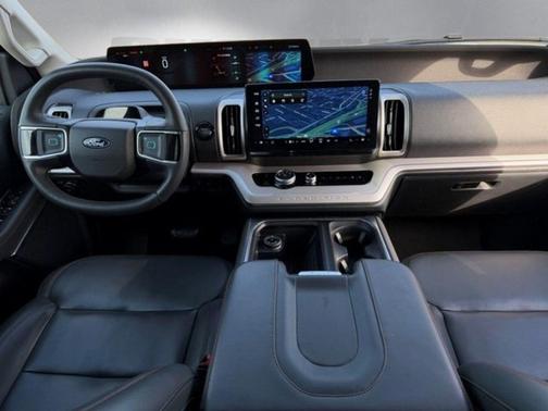 White Metallic 2025 Ford Expedition Max Active 4x4