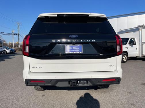 2025 Ford Expedition Max Active 4x4