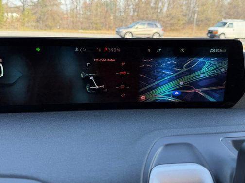 White Metallic 2025 Ford Expedition Max Active 4x4