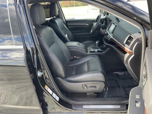 2015 Toyota Highlander Limited Platinum