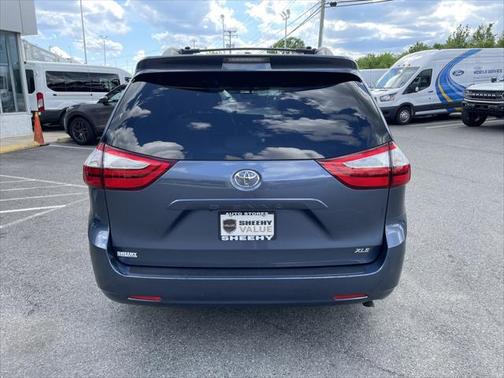 2016 Toyota Sienna XLE Premium