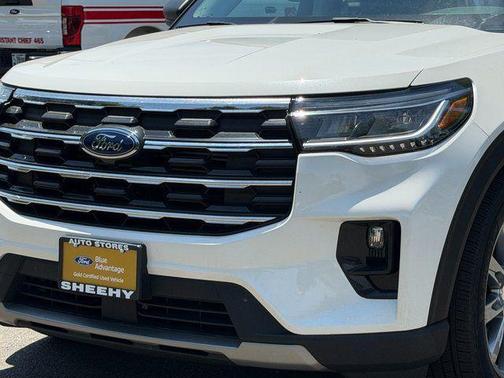White Metallic 2025 Ford Explorer Active