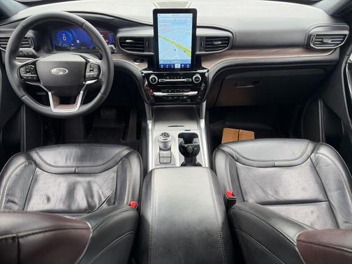2022 Ford Explorer Platinum
