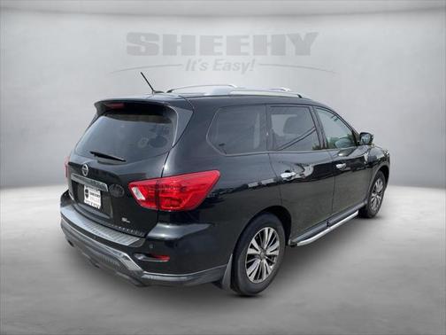 2018 Nissan Pathfinder SL