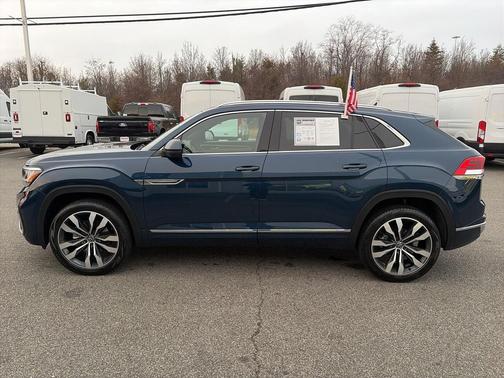 2023 Volkswagen Atlas Cross Sport 3.6L V6 SEL Premium R-Line